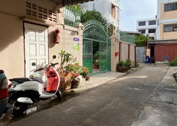 Garden Hostal Bangkok