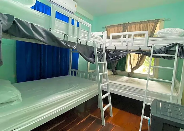 Garden Hostal Bangkok