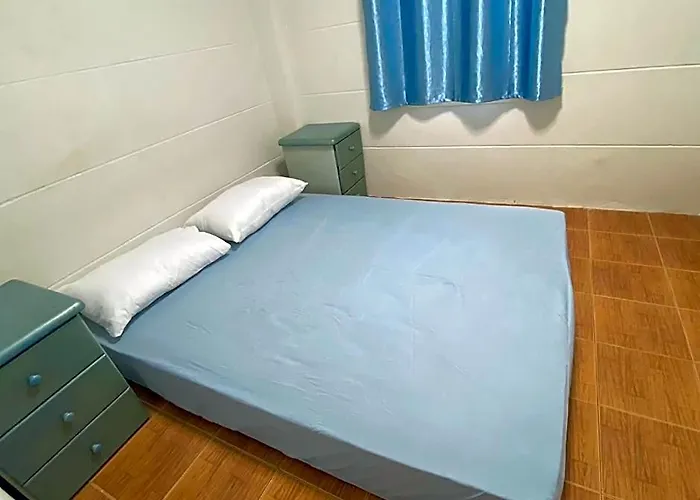 Garden Hostal *
